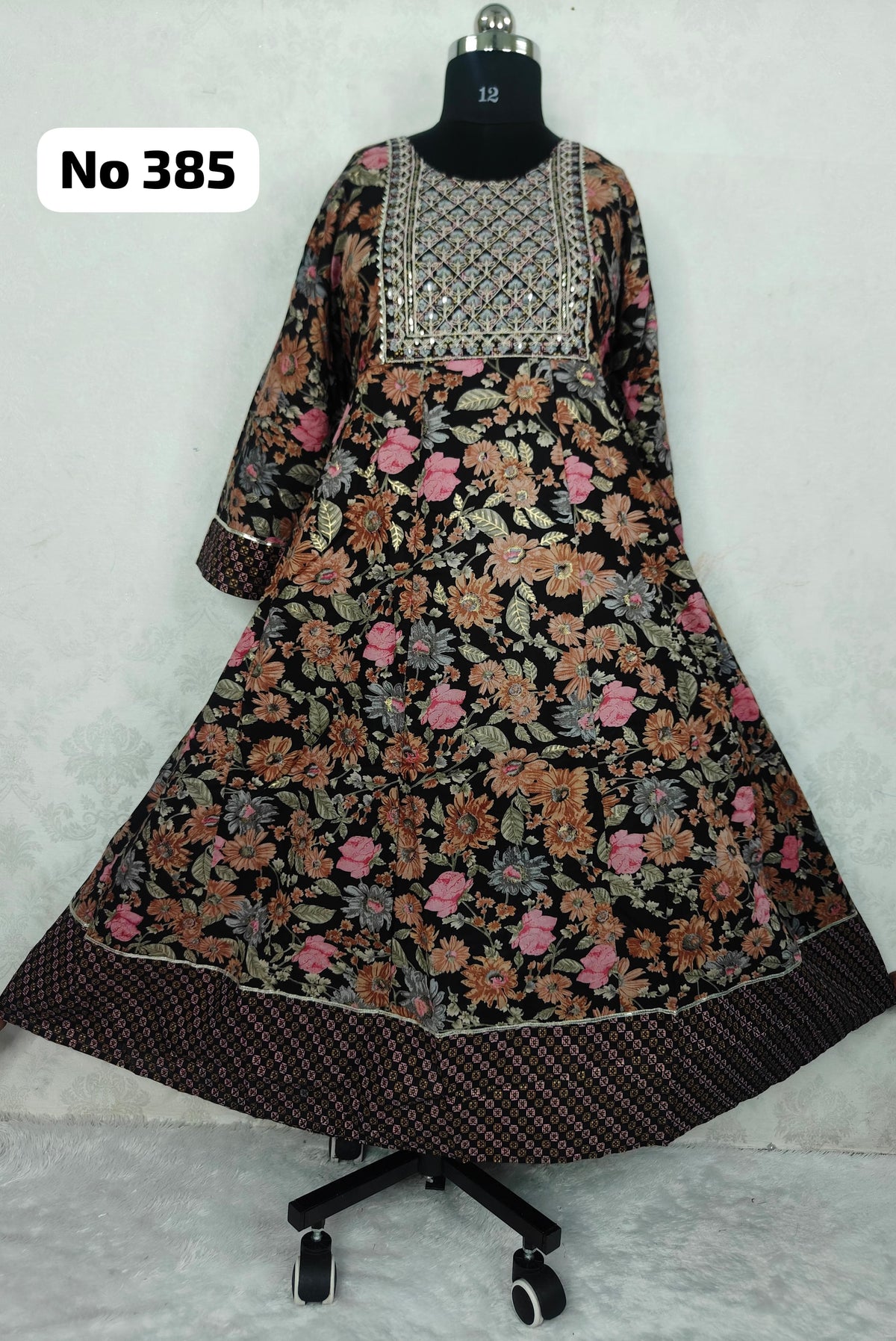 PLUS SIZE NO 385