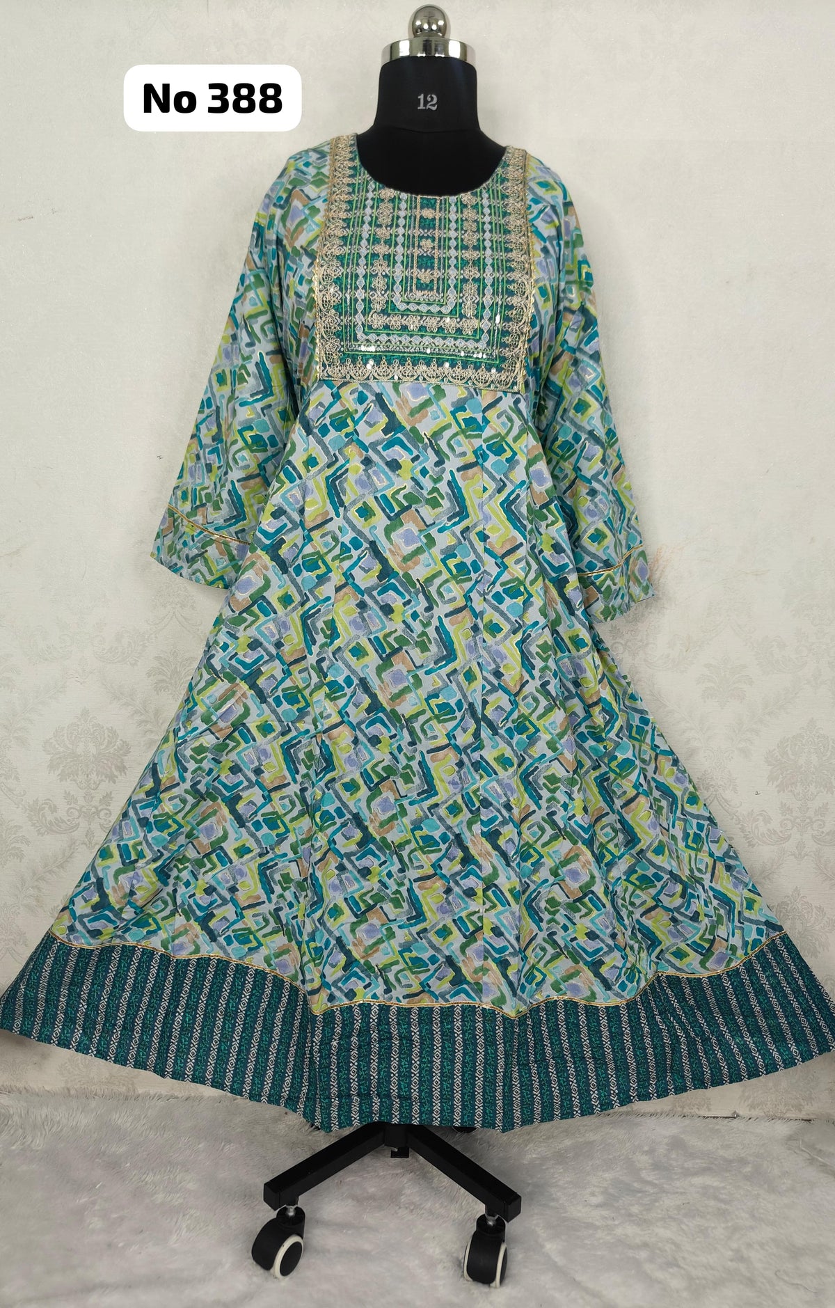 PLUS SIZE NO 388