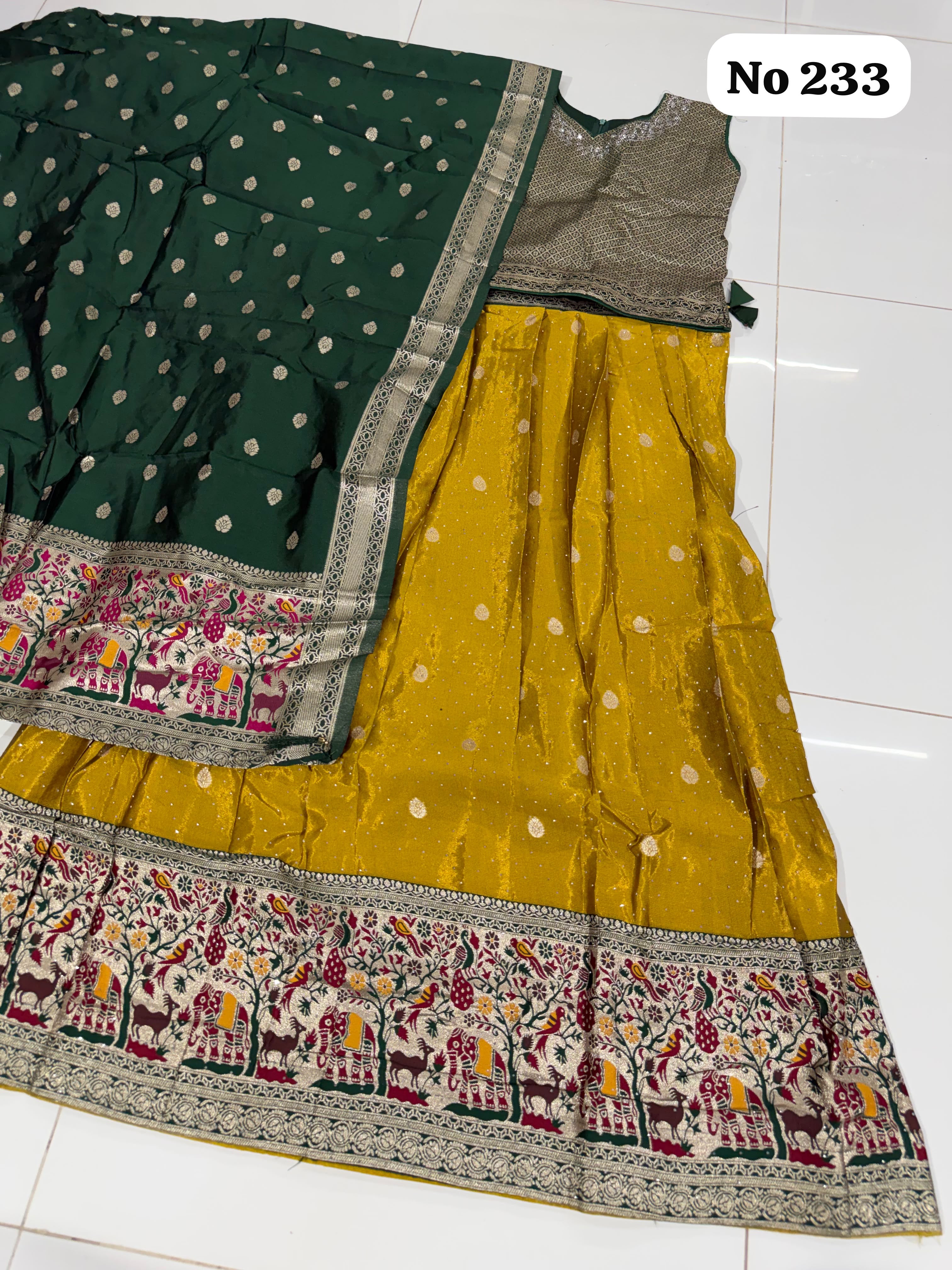 Lehenga Choli🥰233(Size 42)