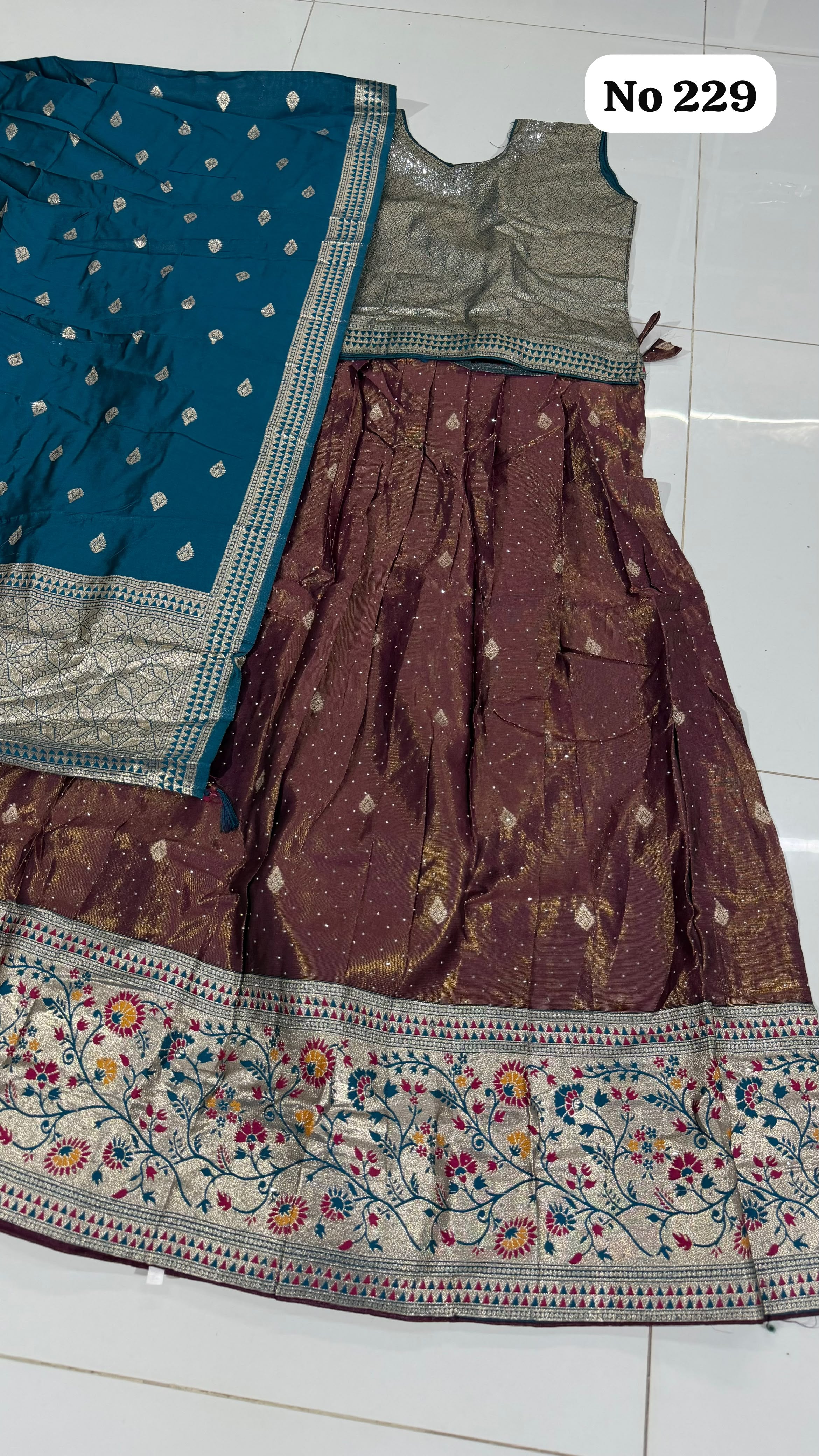 Lehenga Choli🥰 229(Size 42)