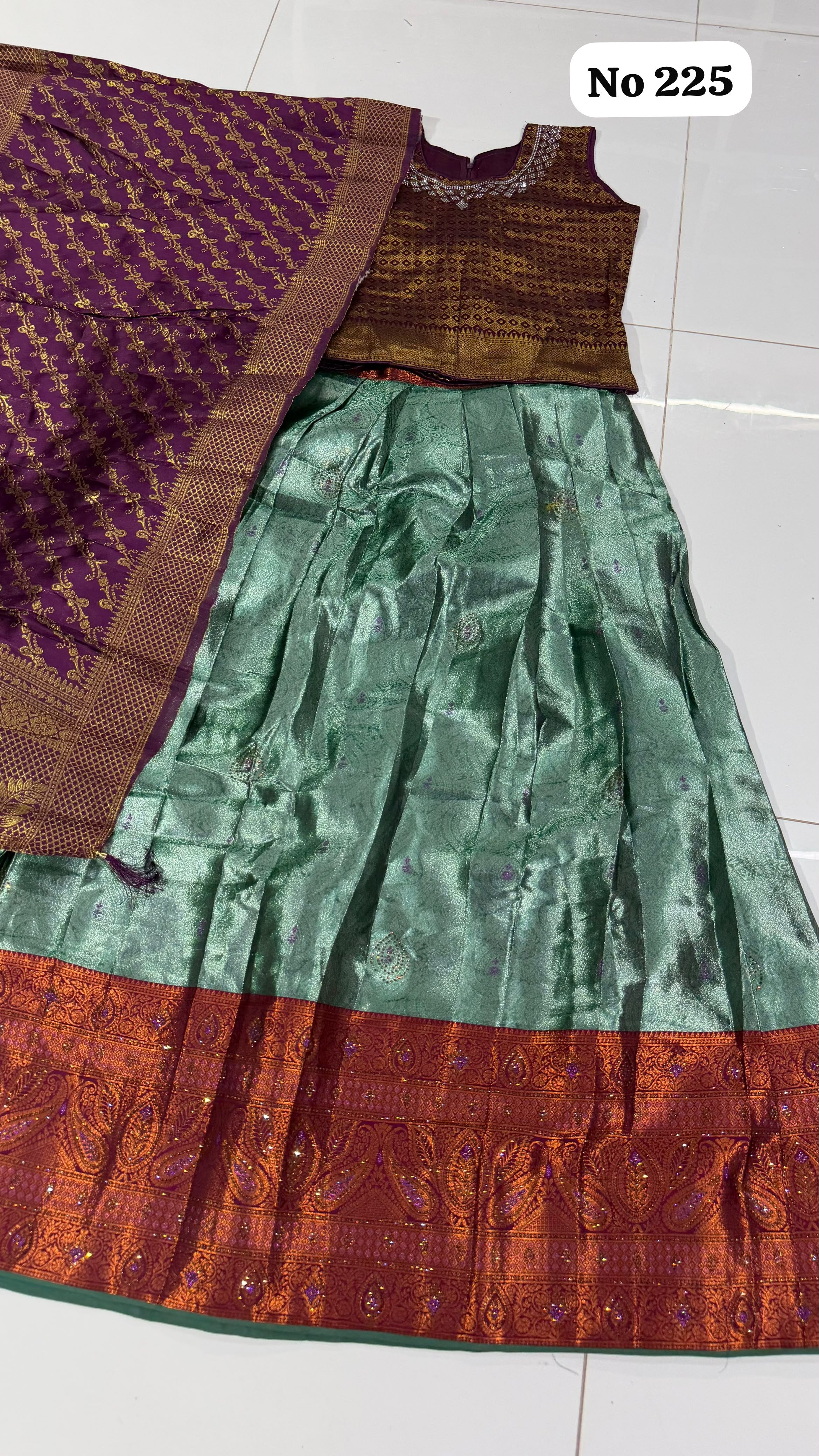 Lehenga Choli🥰225 (Size 36)