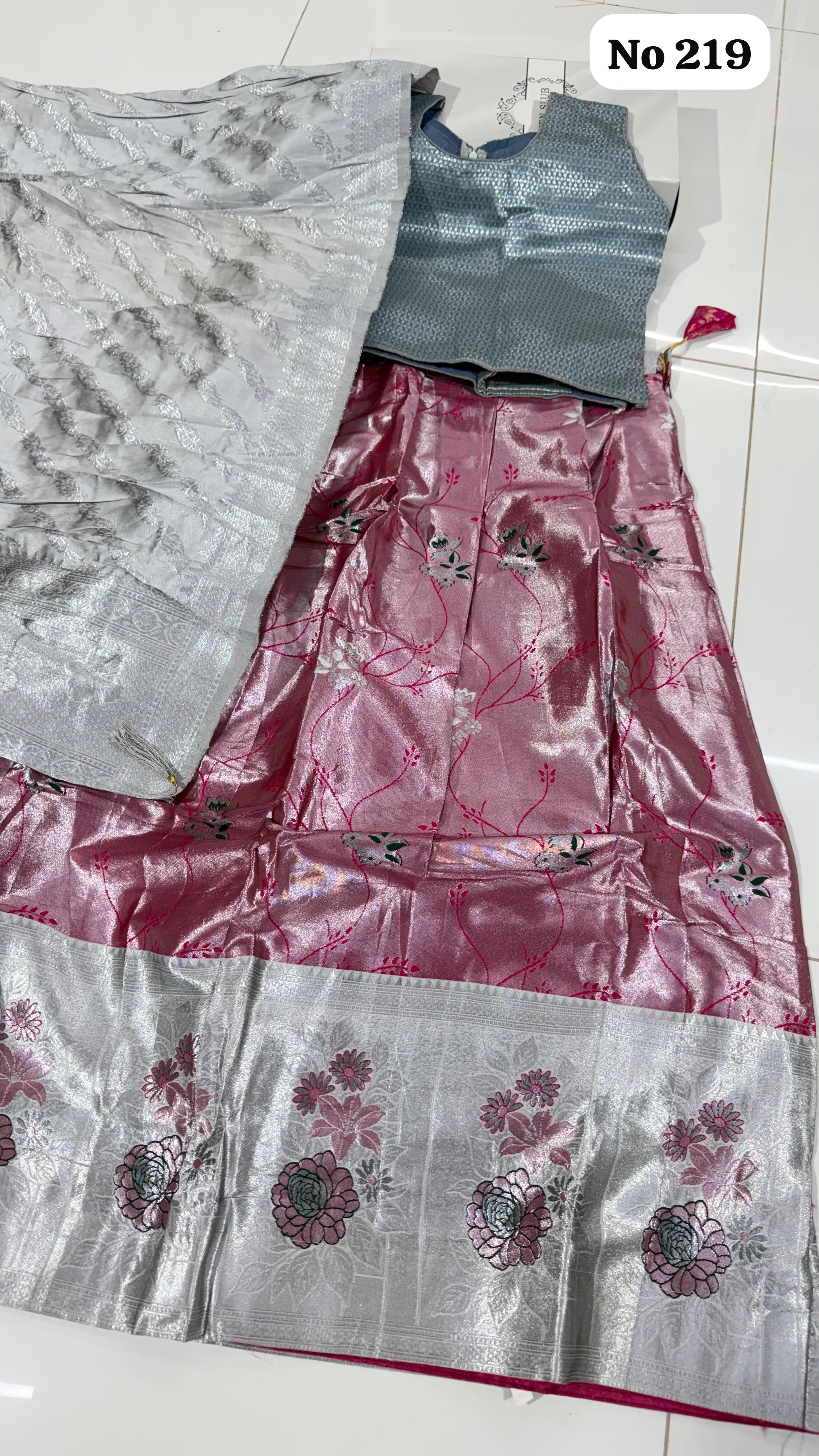 Lehenga Choli 🥰219 (Size 34)