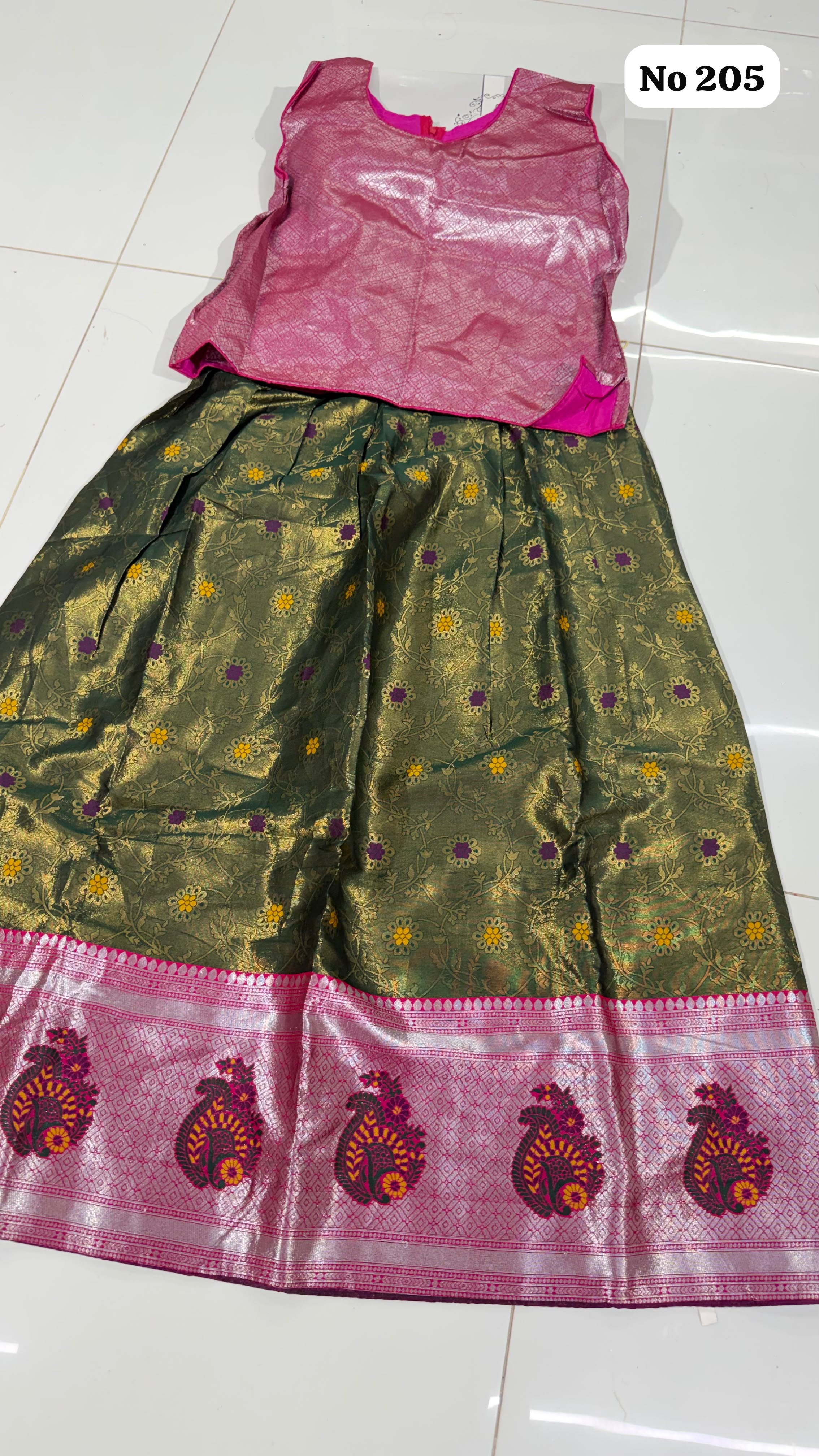 Lehenga Choli 🥰205 (Size 38)