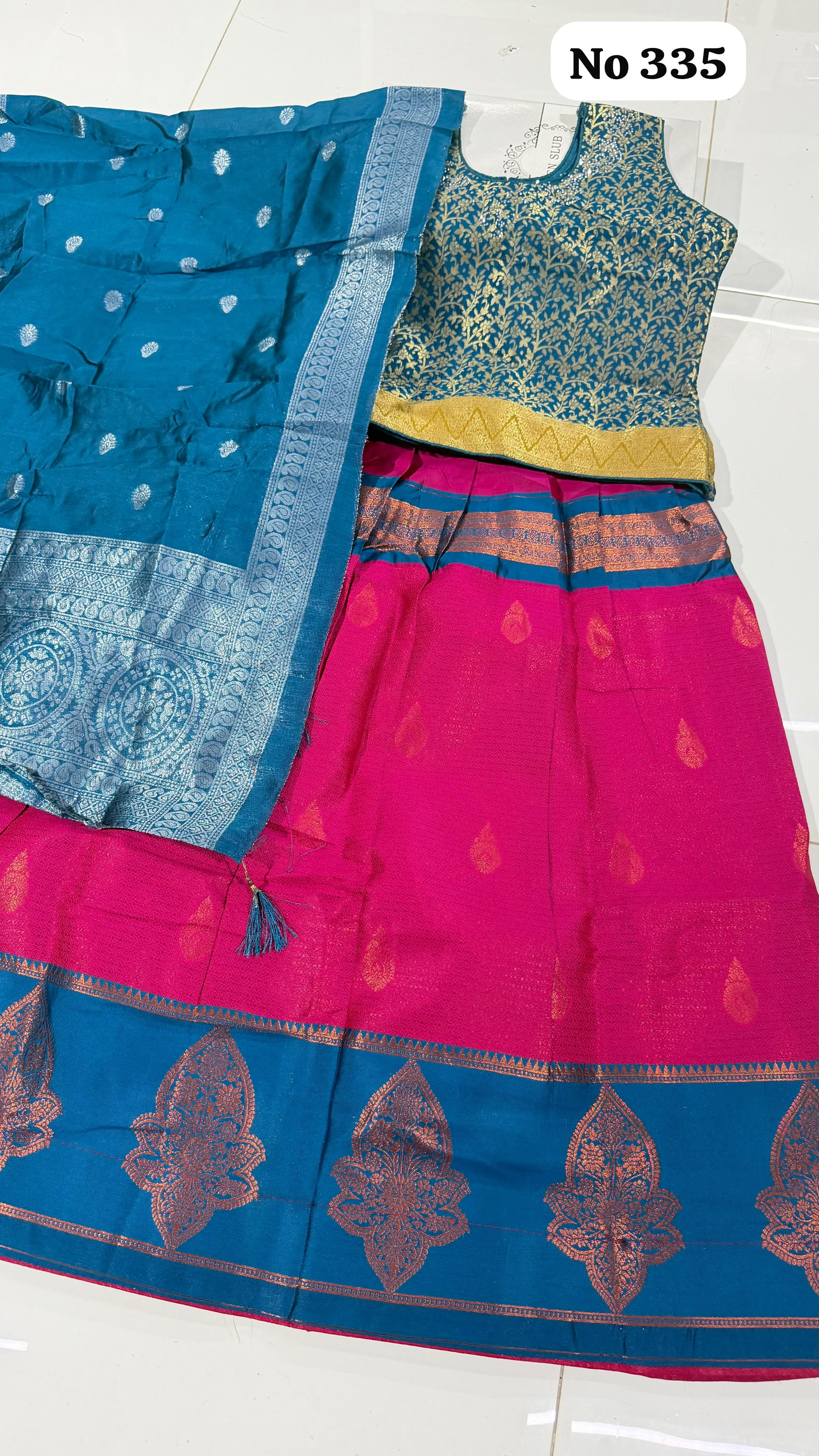 Lehenga Choli 🥰335 (Size 36)