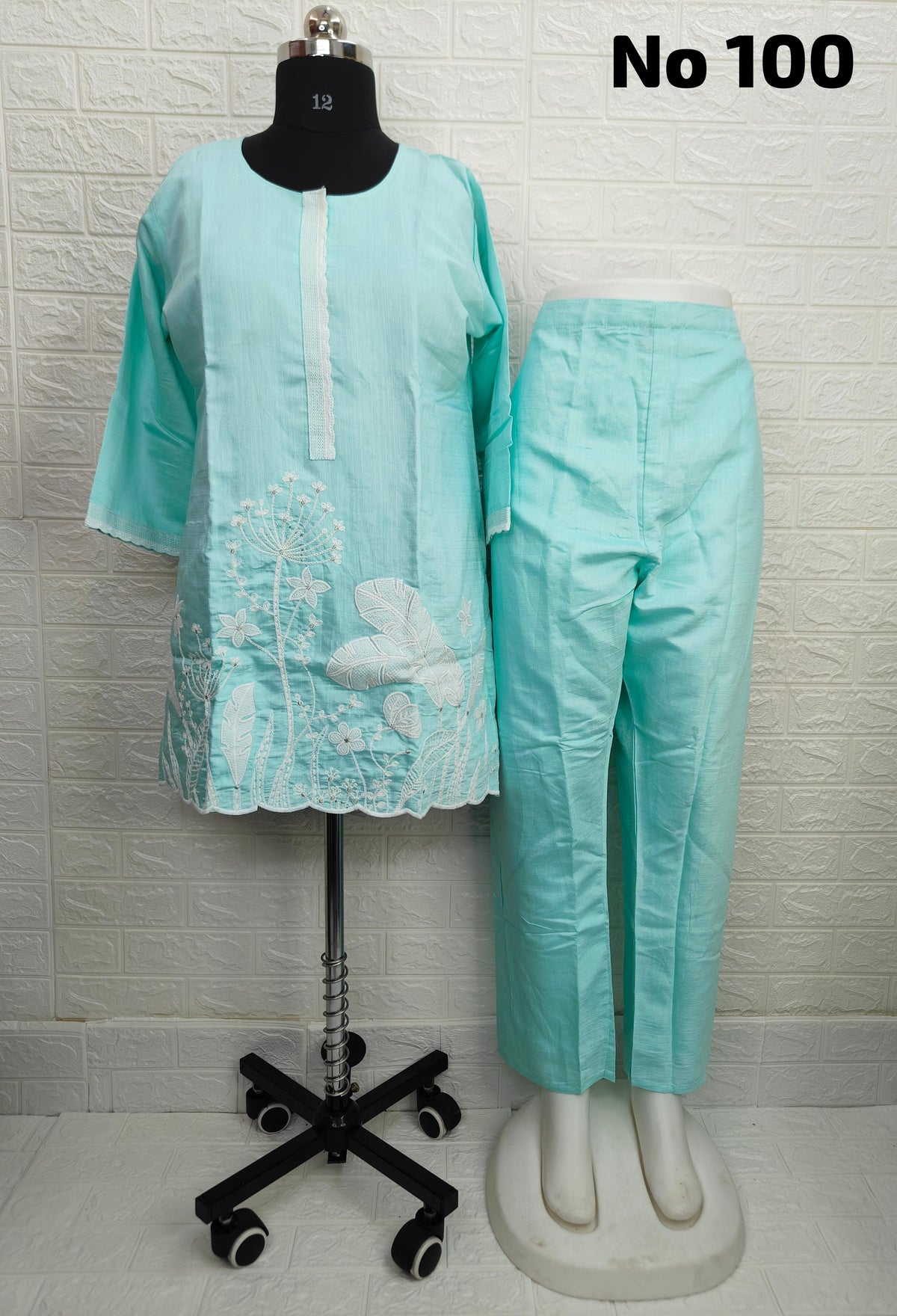 CO-ORD SET with embroidery (Ice blue)