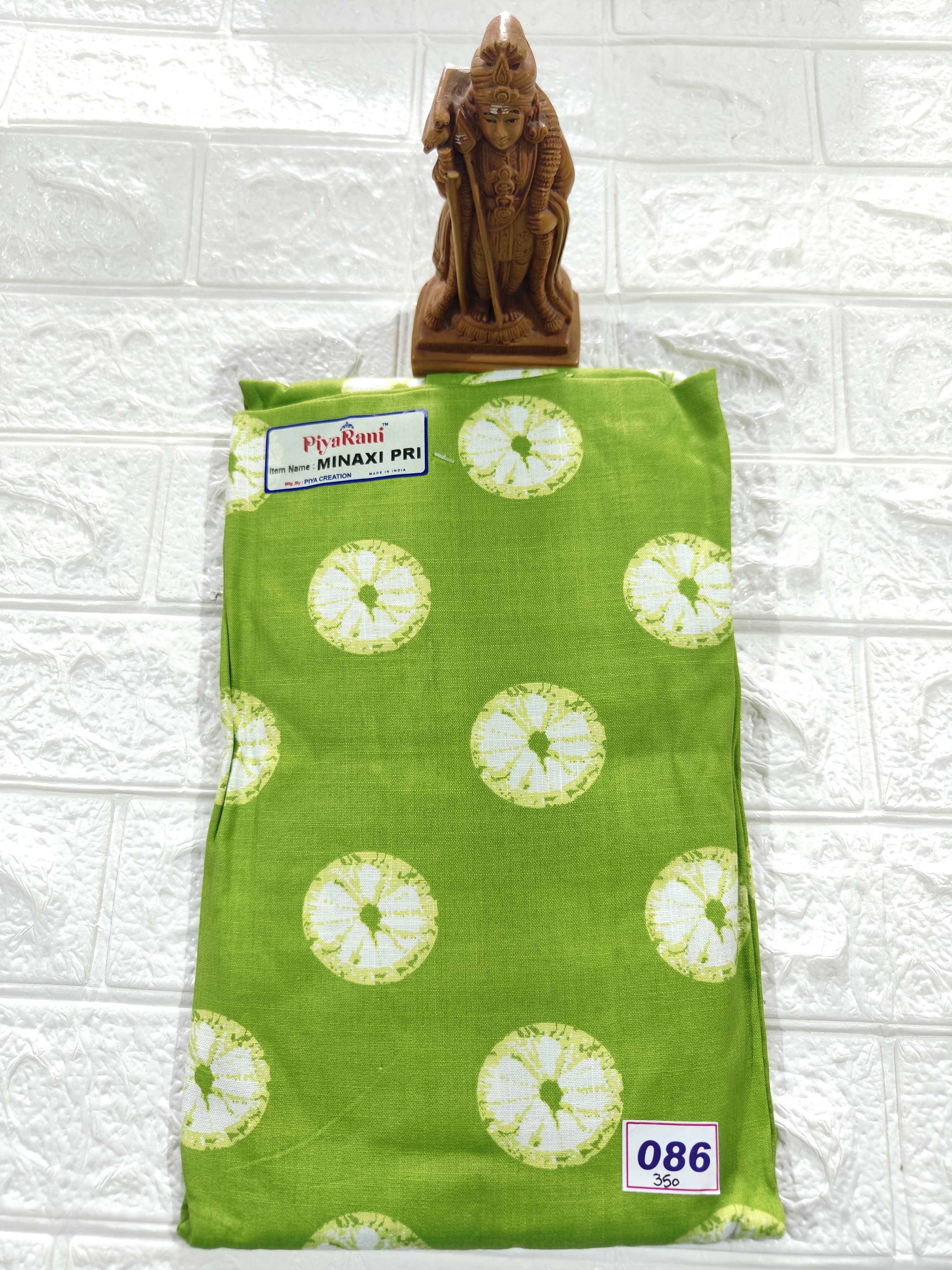 Unstitched Material (No 86)