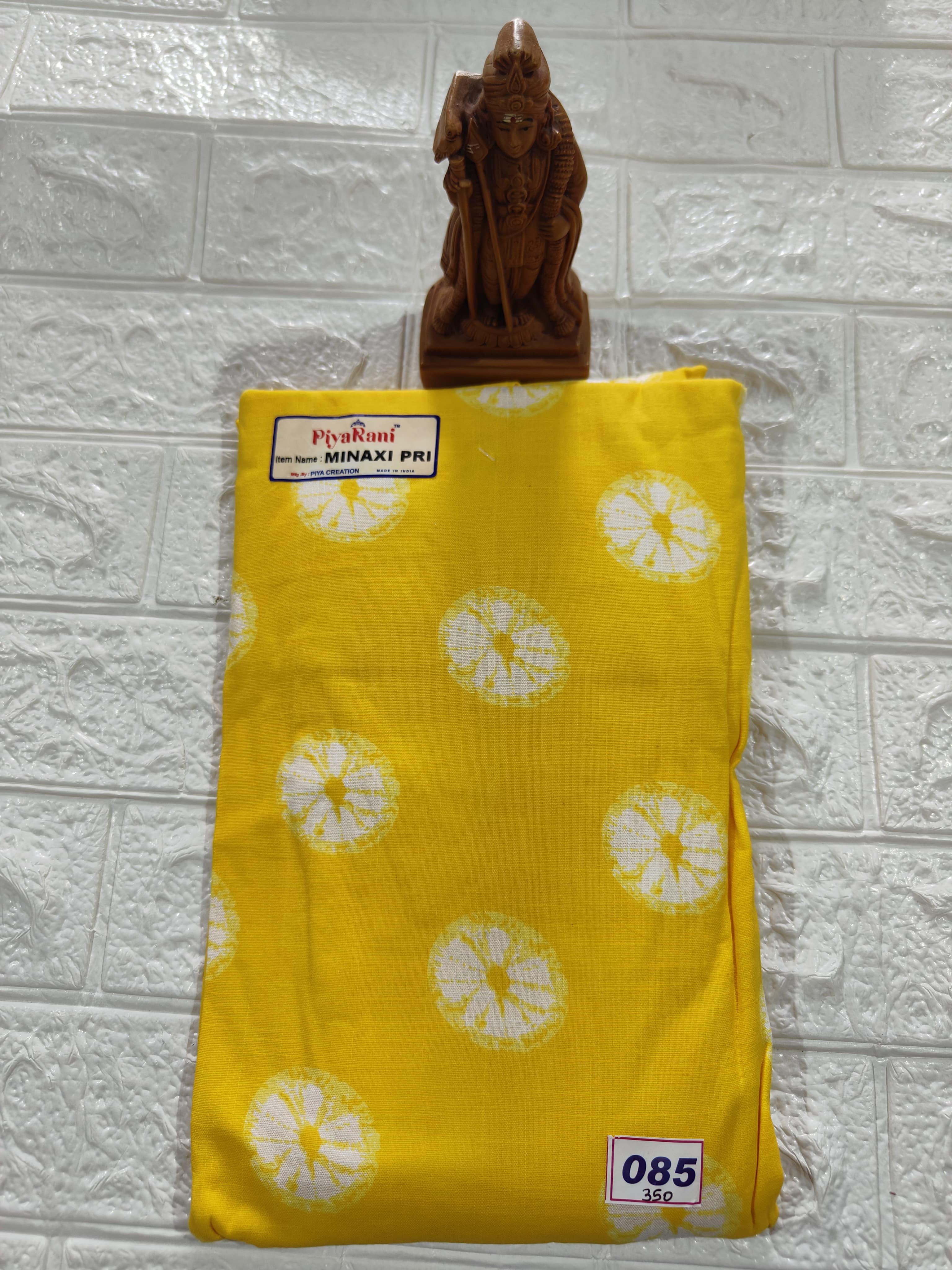 Unstitched Material (No 85)