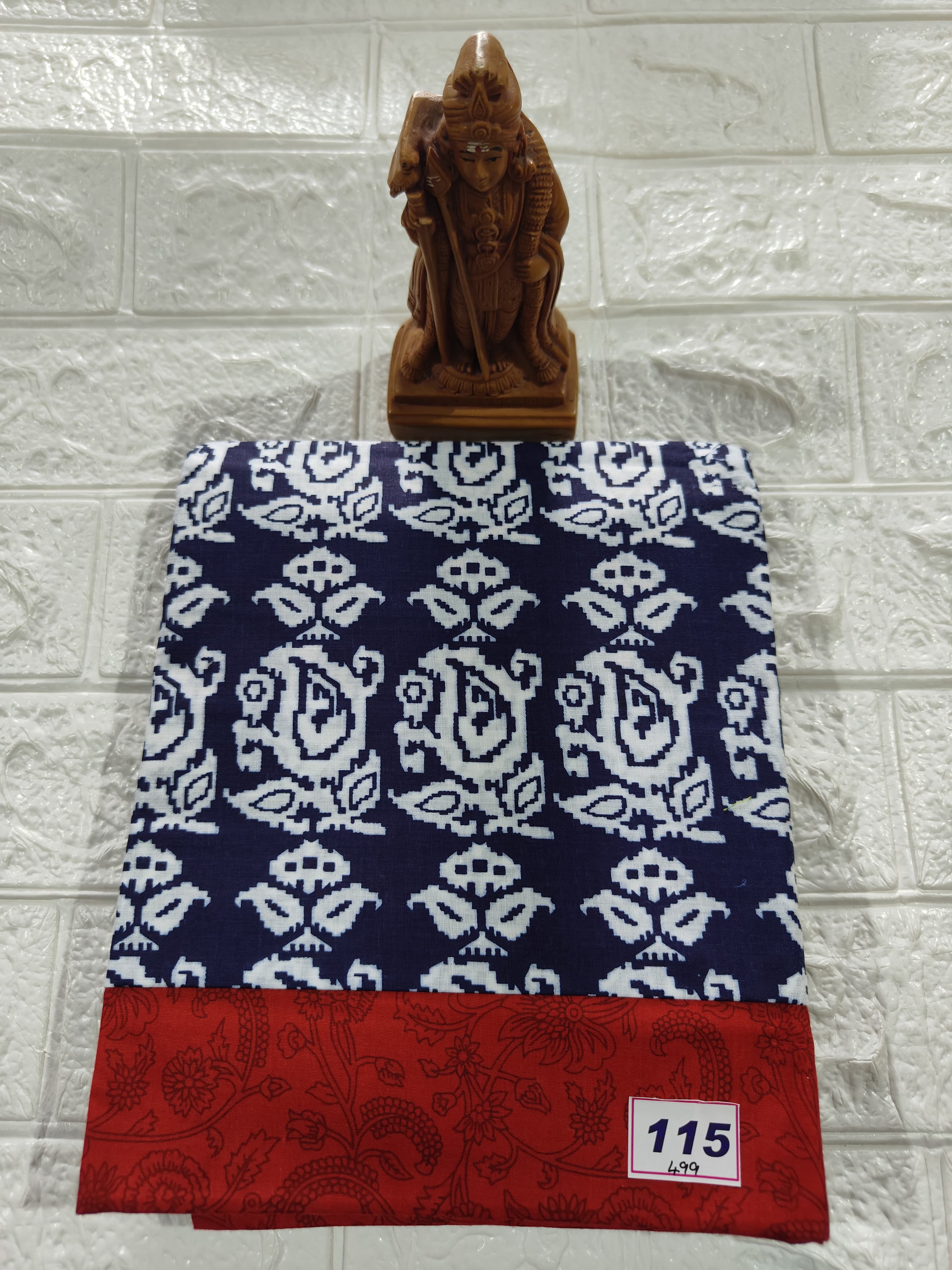 Unstitched Material (No 115)