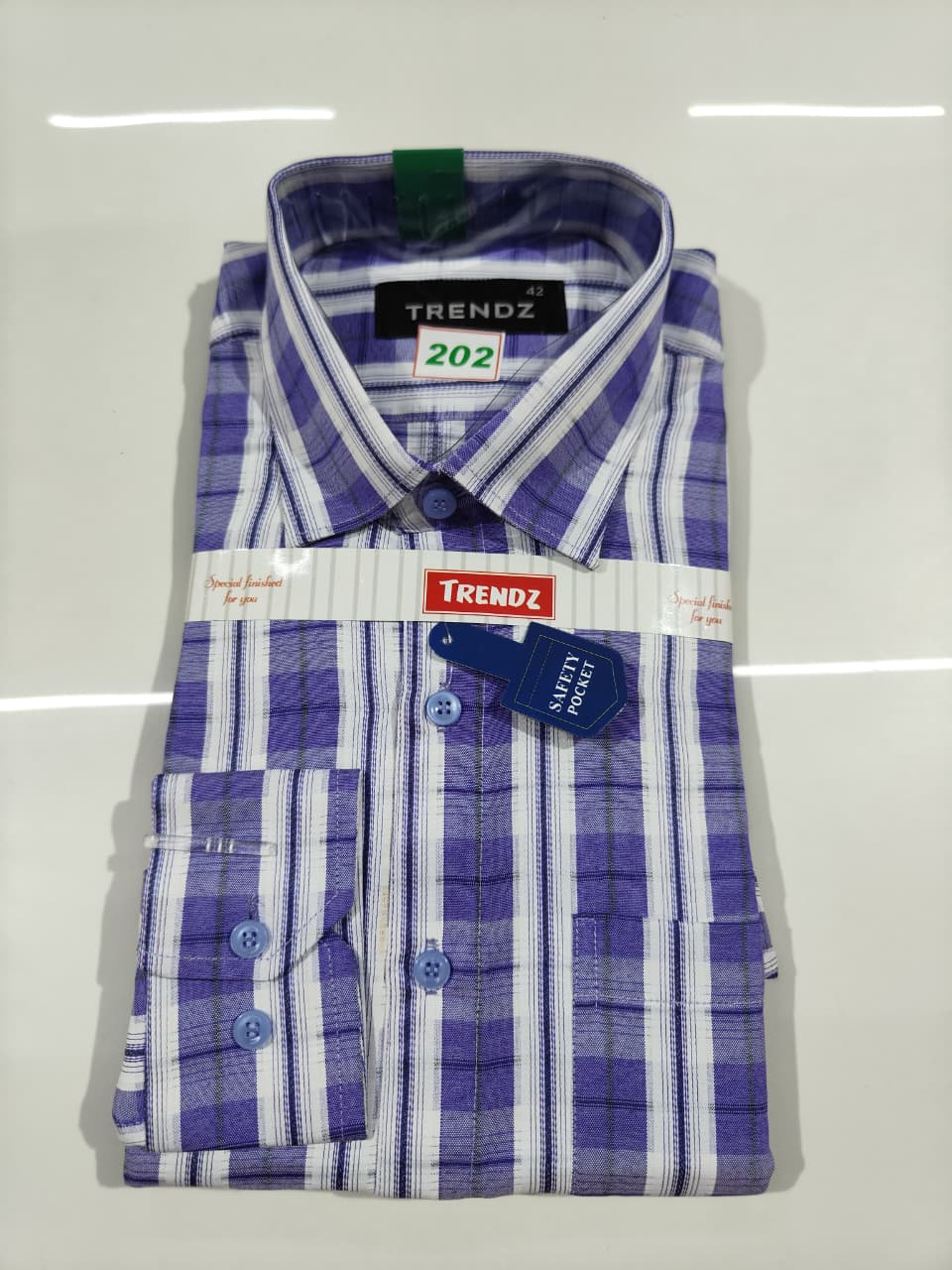 Full Sleeve Checked Shirt (42) (202)