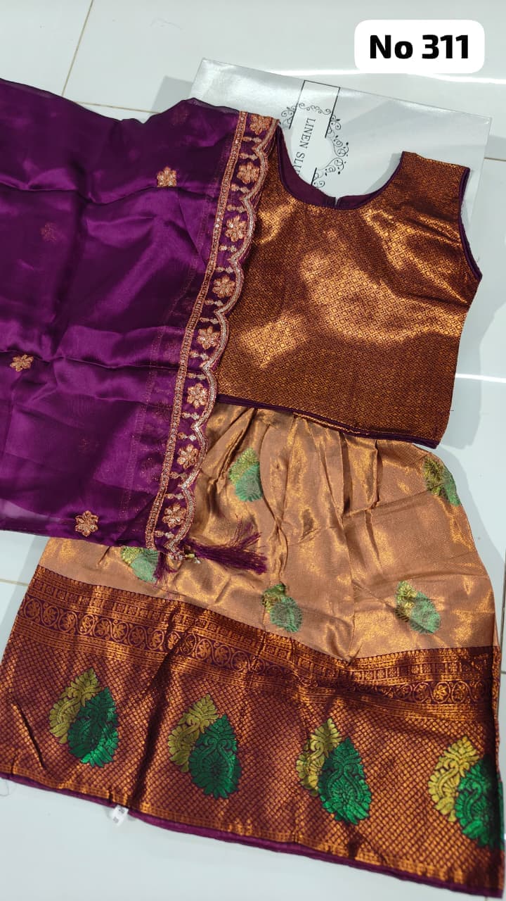 Lehenga Choli (No 311)(Size 28)
