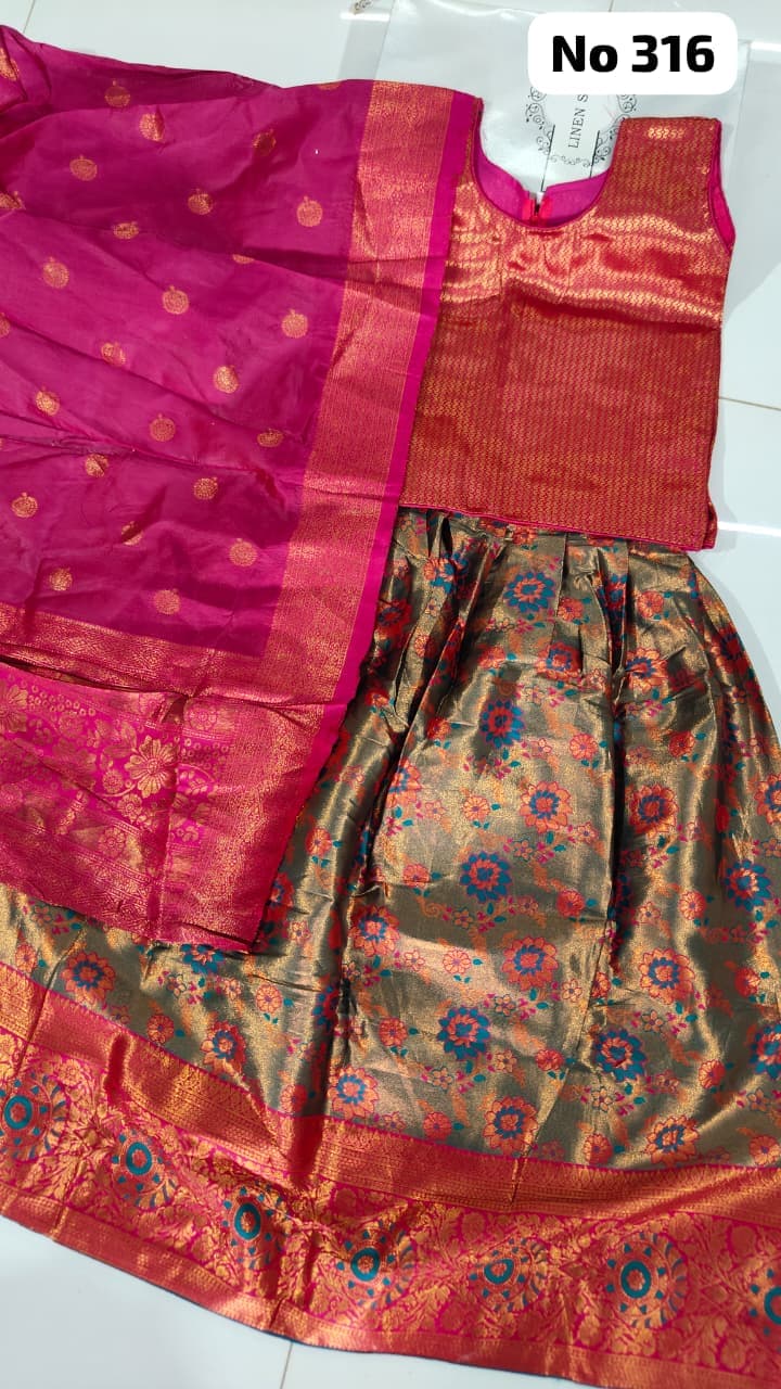 Lehenga Choli (No 316)(Size 32)